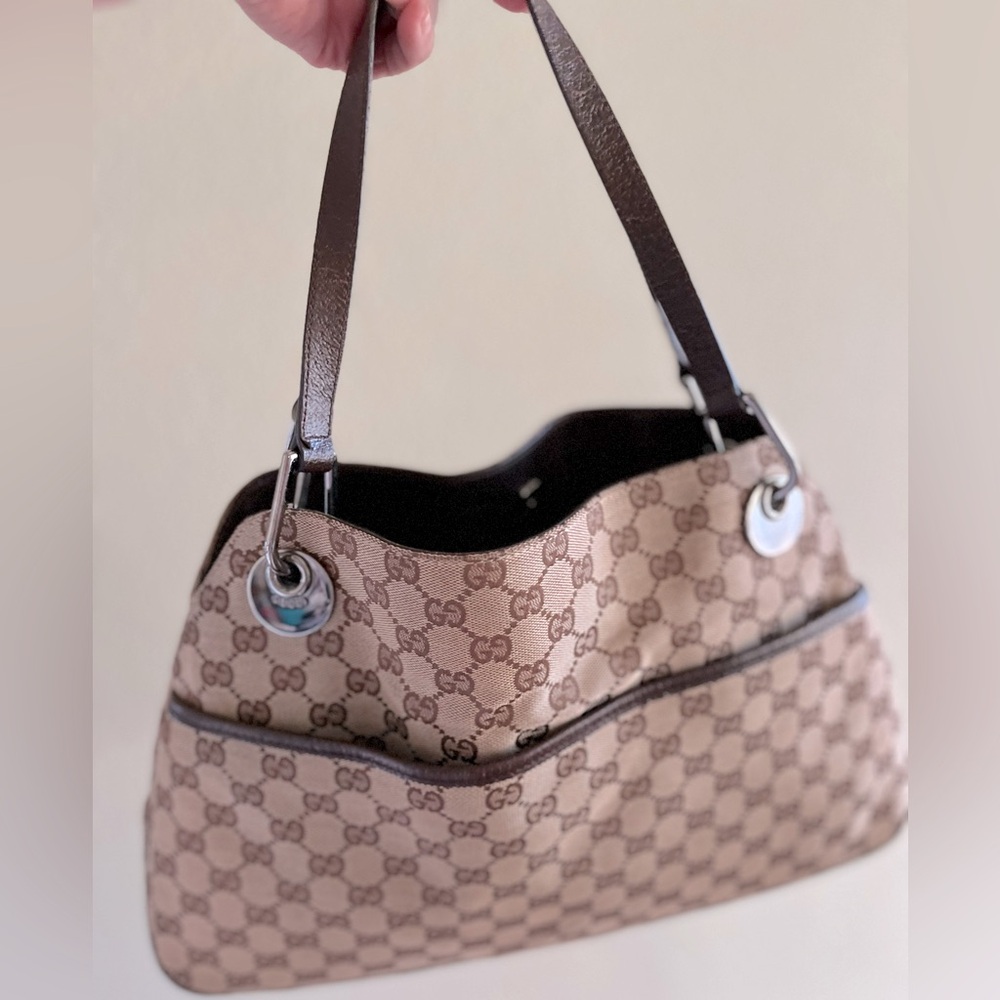 Gucci Eclipse Shoulder Bag - Picture 4 of 11